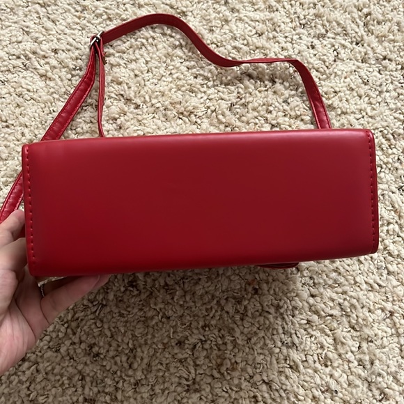 red fashion bag - Picture 6 of 10